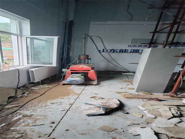 港闸地基基础下沉墙体裂缝加固注浆顶升施工